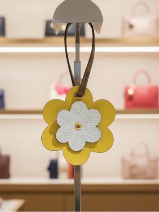 Hand Crafted Accessories - Yellow Daisy Flower Leather Bag Tag Charm
